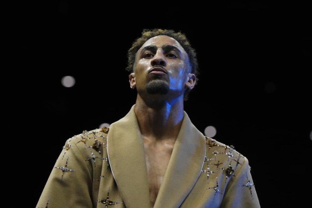 Whittaker vs Suarez: Fight time, undercard, prediction, ring walks, odds