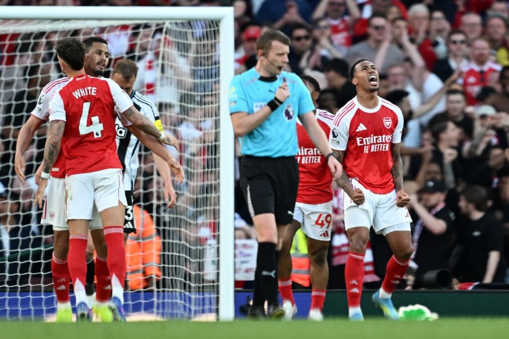 Paul Merson explains why Arsenal are ‘not enjoyable’ amid Premier League title prediction