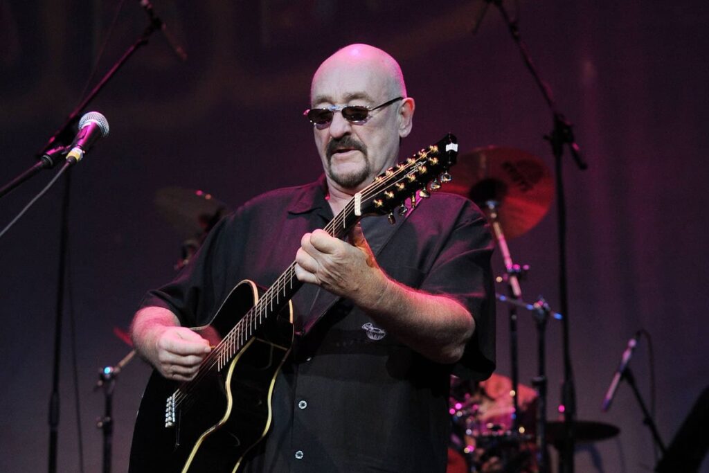 Dave Mason dead: Traffic singer’s heartbreaking final moments revealed as he dies aged 79