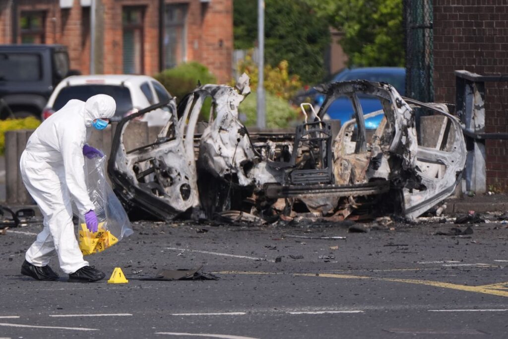 Car explosion outside police station ‘may be work of New IRA’ – PSNI
