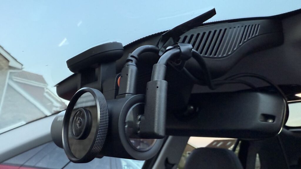 I used Vantrue’s unique thermal imaging dash cam in my car for two weeks — but I was more impressed with its huge touchscreen and easy Apple CarPlay and Android Auto compatibility for older cars