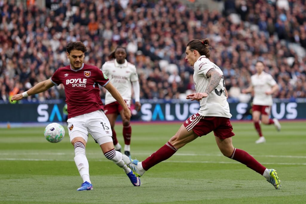 West Ham vs Arsenal LIVE: Premier League latest score, match stream, goal updates and fan reaction
