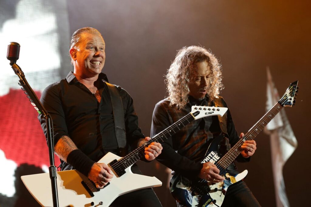 Metallica urge UK fans to give blood ahead of Britain tour dates
