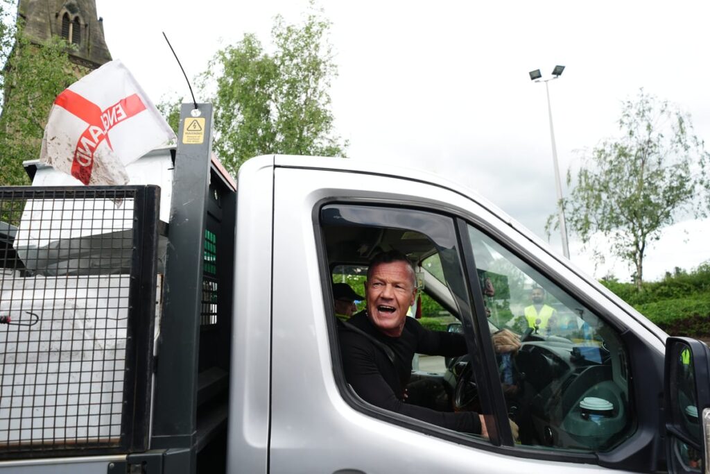 Reeves hits back at petrol station heckler, telling him it is ‘not very British’