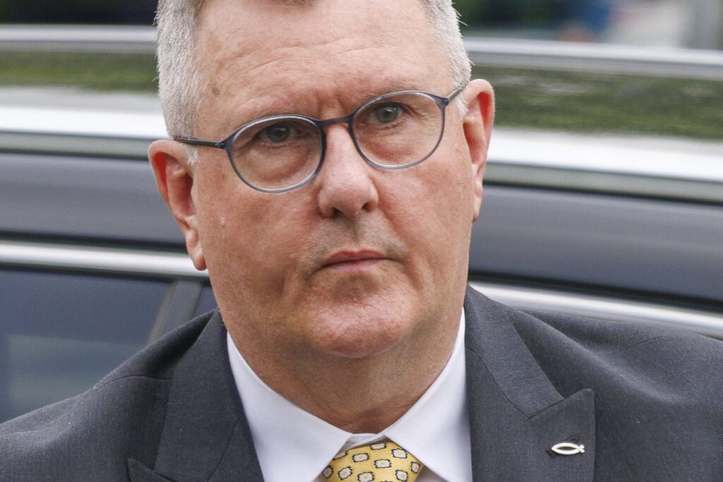 Donaldson ‘regret’ letter ‘nothing to do’ with sex allegations, trial hears