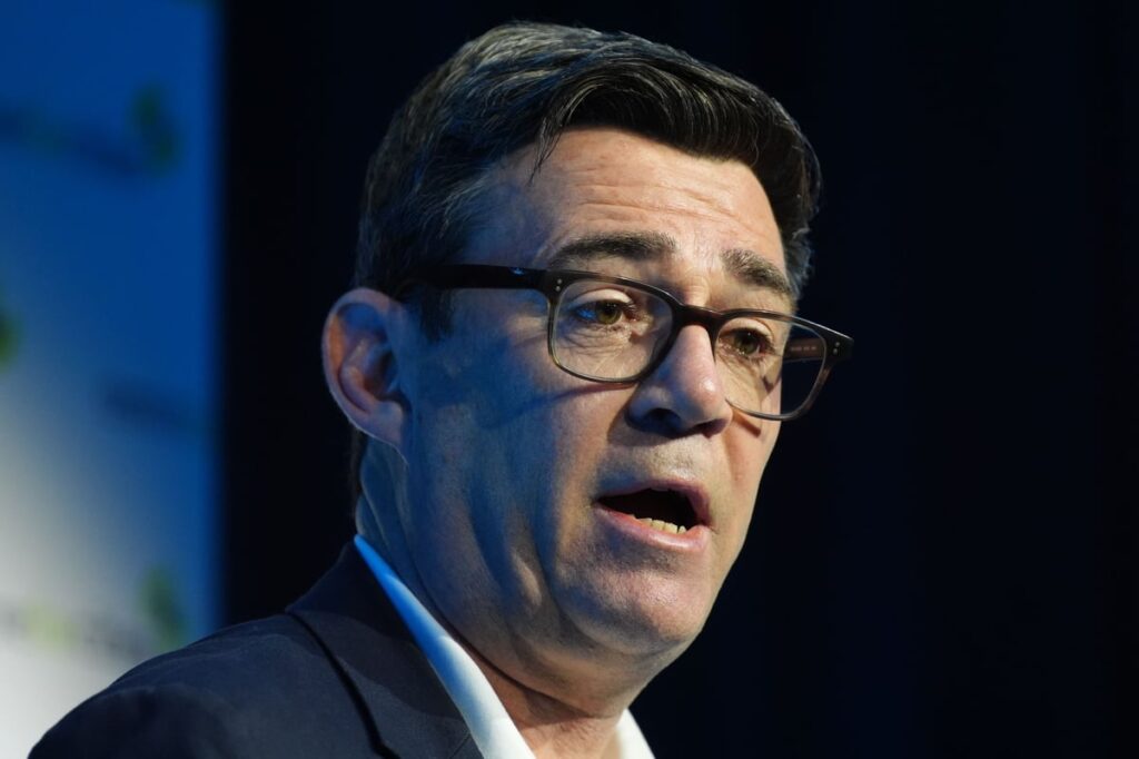 Labour clears path for Burnham’s Westminster comeback