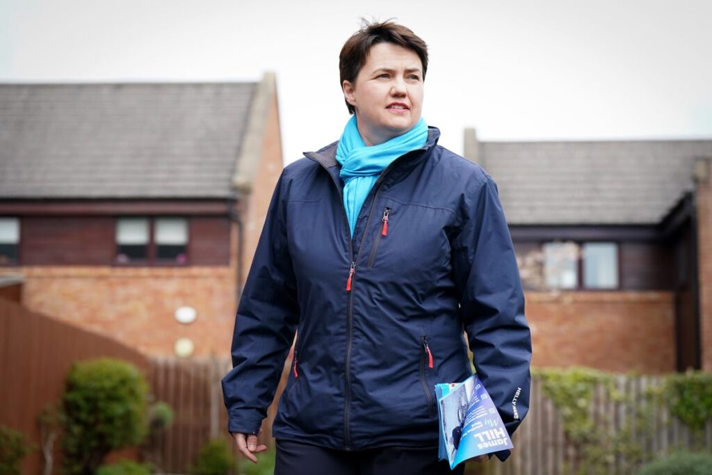 Former Tory leader urges Aberdeen South constituents not to split unionist vote
