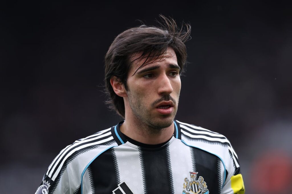 Arsenal told they can unleash ‘best midfield in the world’ with Sandro Tonali signing