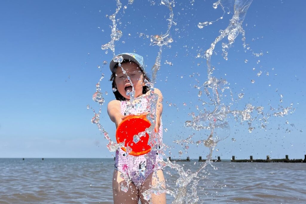 Heatwave threshold likely met at weekend before next week’s extreme heat warning