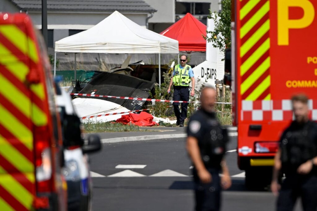 France plane crash: Eleven killed in skydiving flight tragedy