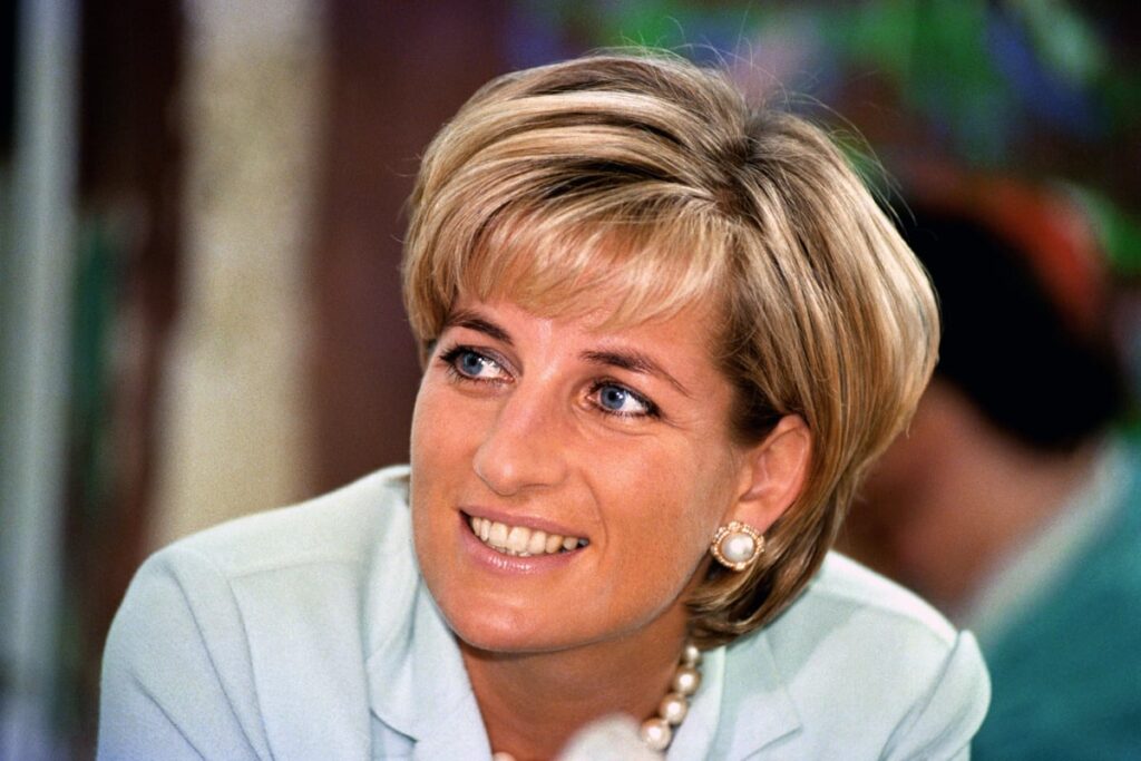 Harry to ‘take Archie and Lilibet to Diana’s grave for first time’ on UK visit