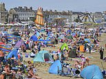 UK could bake in its fourth heatwave this week with temperatures peaking at 35C, forecasters warn