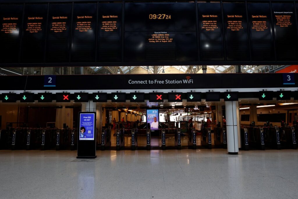 Two major London train stations to close within weeks for £20million upgrade