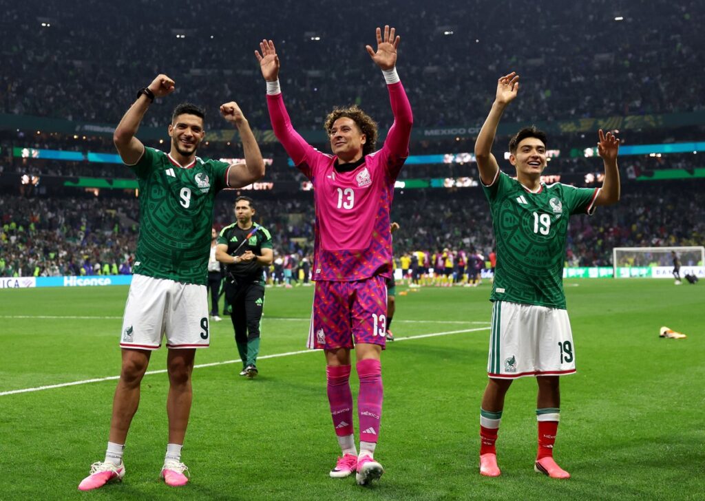 Mexico set up potential England World Cup clash as Arsenal’s Piero Hincapie sent off
