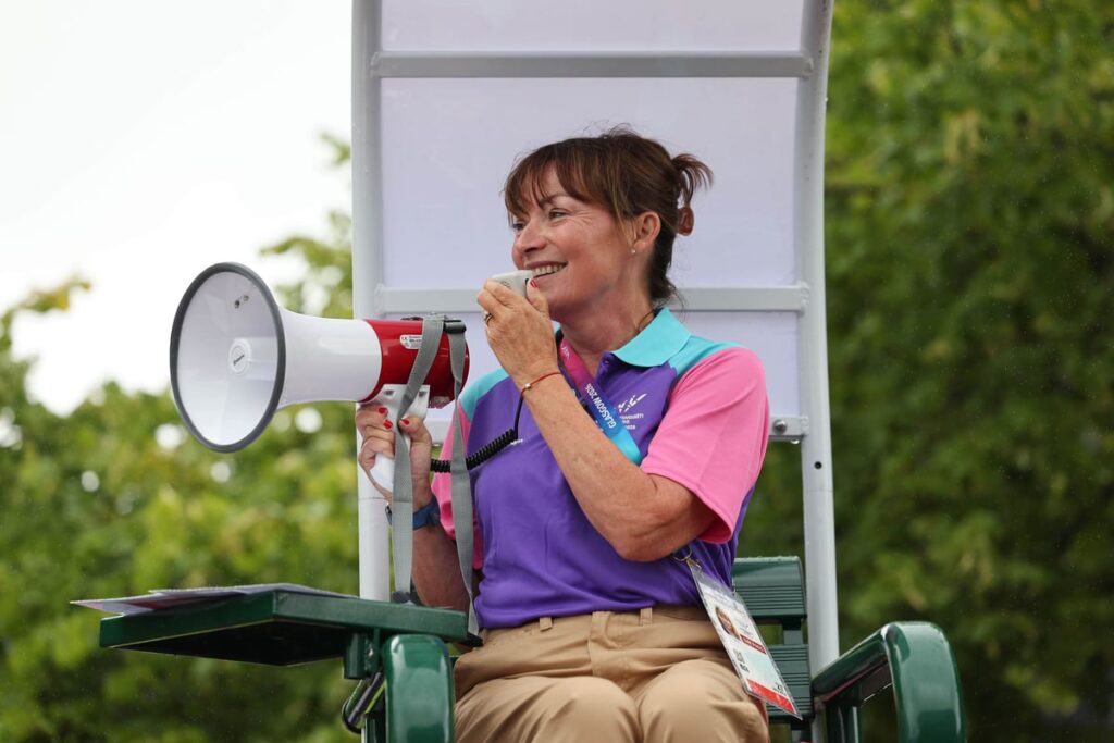 Lorraine Kelly surprises fans in Glasgow as Commonwealth Games volunteer