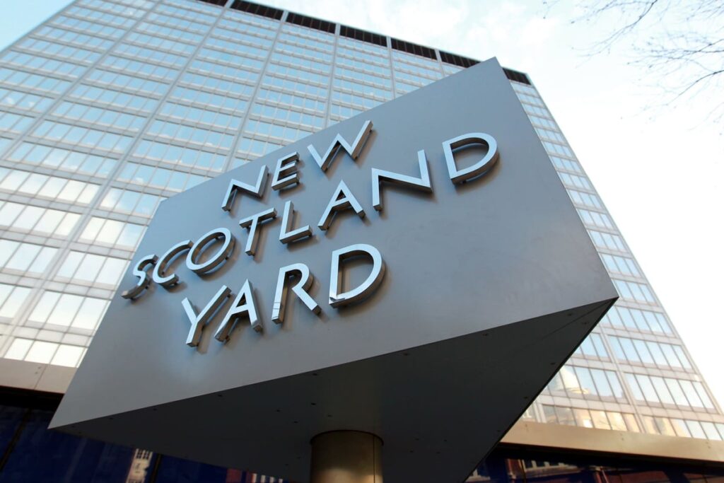 Met Police detective showed crime scene pictures for ‘bragging rights’, tribunal told
