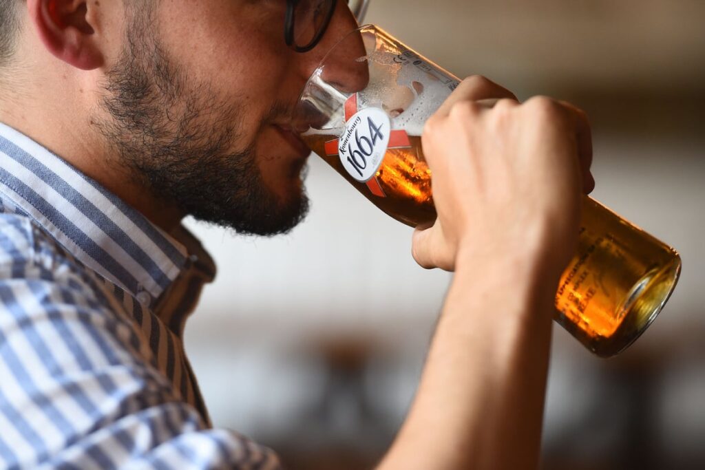 Victory for pub-goers who faced being banned from drinking along Thames riverside in Chiswick