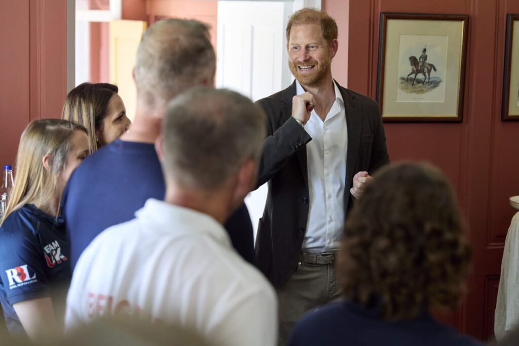 Harry visits Royal Hospital Chelsea for Invictus meetings day after legal defeat