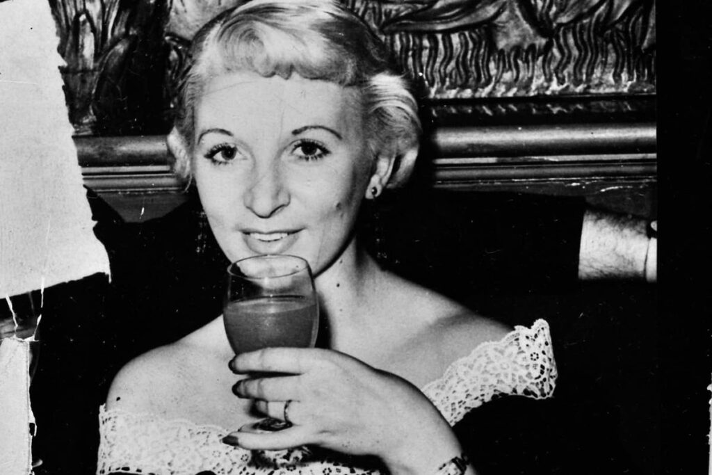 Ruth Ellis pardoned: Last woman to be executed in UK has death sentence for murdering partner commuted
