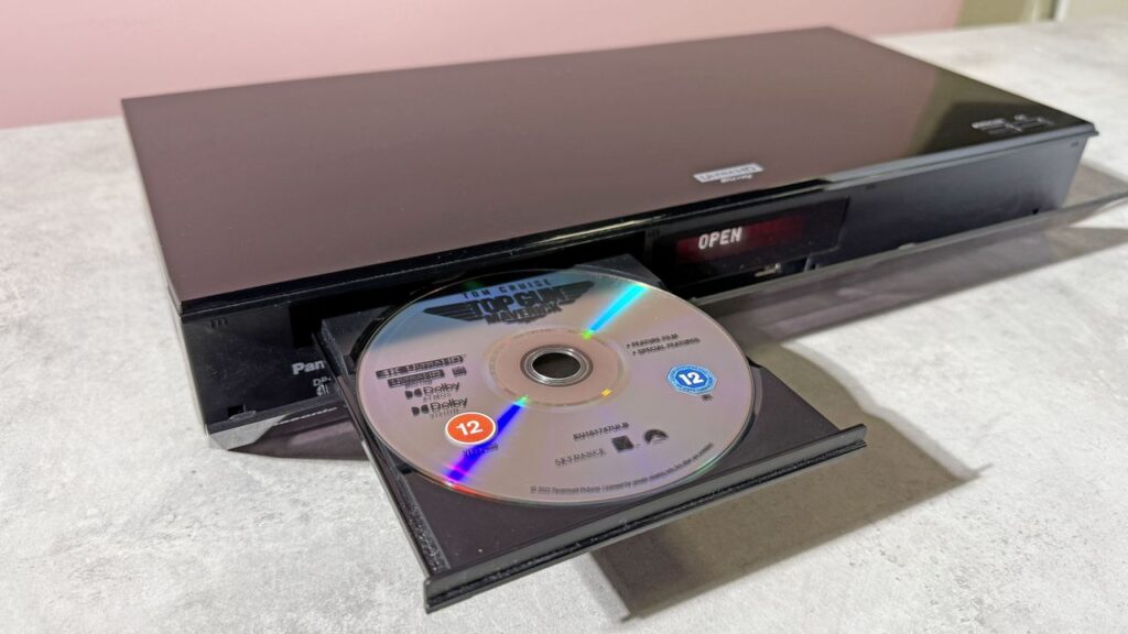 Someone polled 4K Blu-ray player owners about the reliability of different models over time, and there’s a clear winner