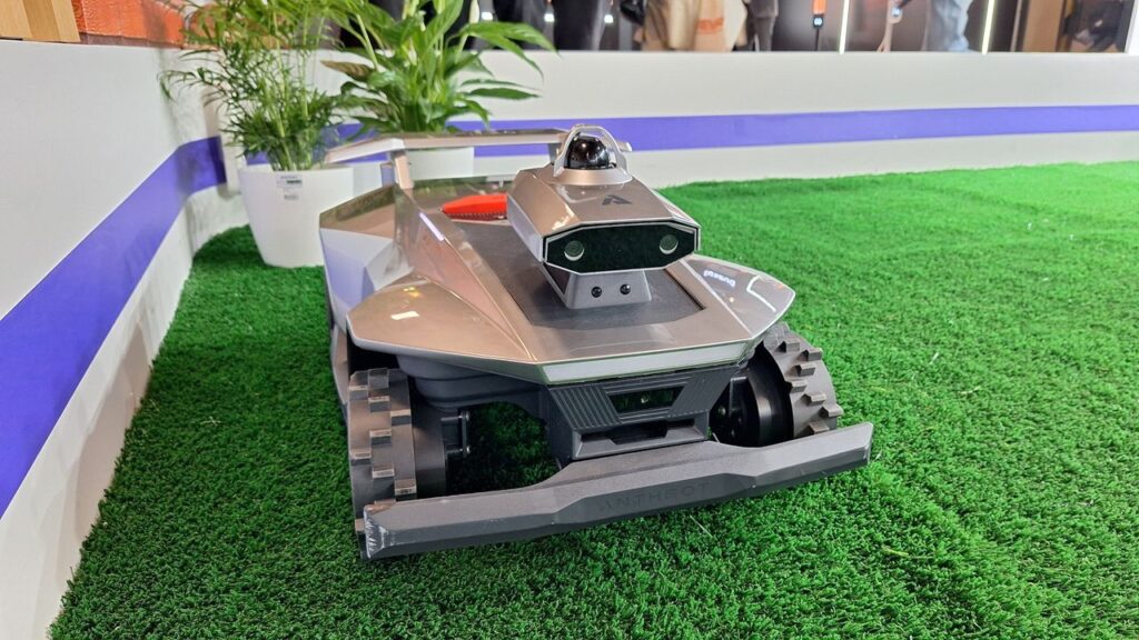This new robot lawn mower comes with its own infrared hedgehog-spotter — and a handy approach to edge-trimming